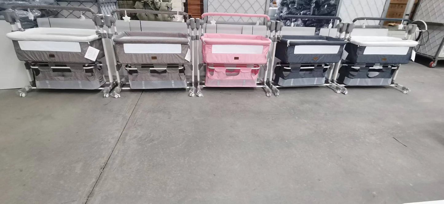 Bassinet for Baby,Automatic Rocking Bassinet with Remote,Wheels, Newborn Bedside Sleeper,Co-sleeper suit 0-6M, Travel Baby Cribs