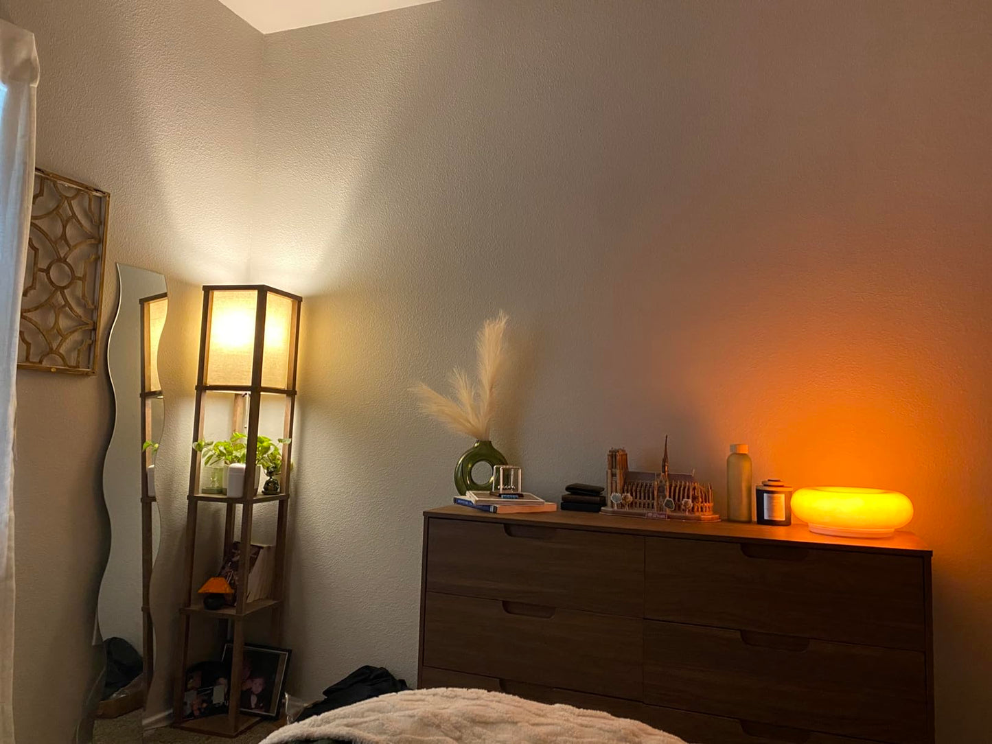Aesthetic Doughnut LED Night Lamp – Cozy Ambient Light, Touch Control,Warm Color